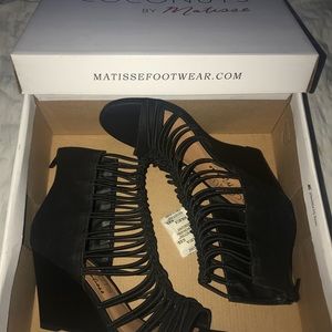 Black Wedges!🖤 Bundle and Save!